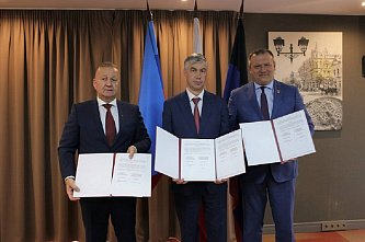 Руководители Ростова, Донецка и Луганска заключили партнерское соглашение