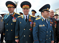 В Ростове возложили гирлянду Славы