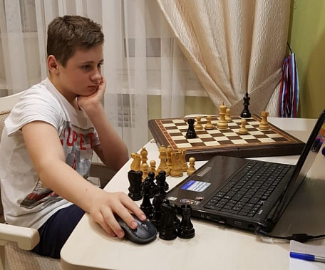 Лучший результат в составе команды «Наше время-100» показал Максим Кравцов (старшая группа)