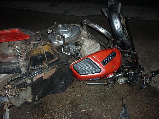 В Семикаракорском районе мотоциклист столкнулся с «Мерседесом»