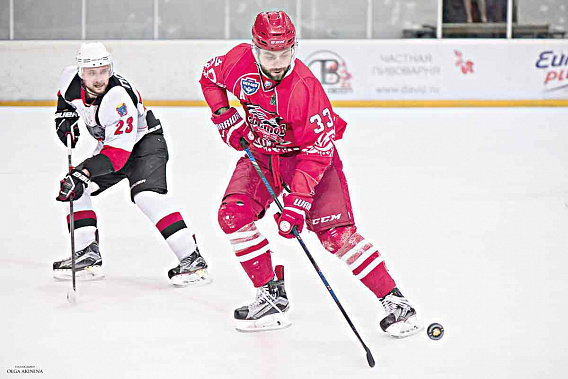 Алексея Алтухова (№ 33), хоккеист с огромным опытом, лидер, команде его будет не хватать. Фото с сайта hc-rostov