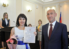 Наградили работников текстильной и легкой промышленности