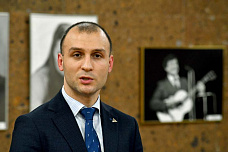 Подарок миру от Сергея Казмина