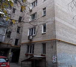 В Ростове в девятиэтажном доме на Гагринской четыре месяца не работают лифты