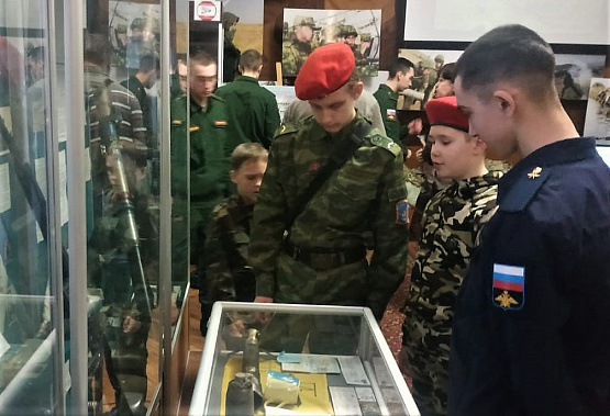 На выставку трофеев из зоны СВО следует предварительно записаться