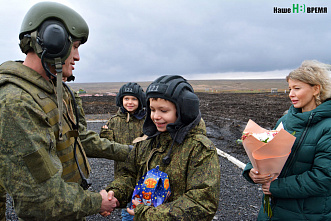 Военные исполнили новогоднее желание братьев-близнецов