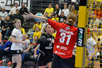 В битве лидеров ростовские гандболистки обыграли «Ладу»