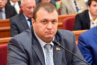 Вакантный мандат депутата донского парламента передан бизнесмену Евгению Дегтяреву