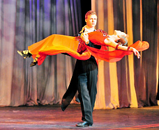 Донские власти поздравили женщин