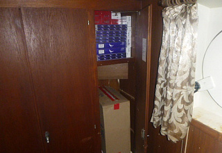 Капитан, каюта, сигареты. Откуда? Из Скикды, вестимо!