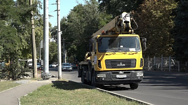 В Ростове сегодня уберут опору с тротуара