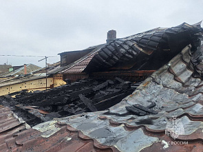 Пожар лишил нескольких жителей Каменского района собственности