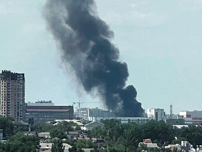 В Ростове, на Сельмаше, тушат крупный пожар