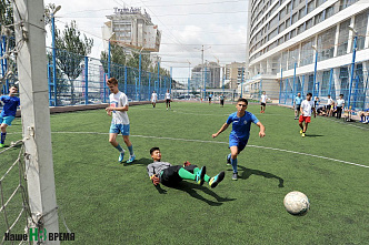 Дворфутбол набирает обороты