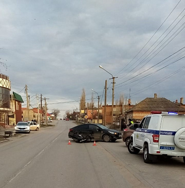 В Ростовской области школьница за рулем мотоцикла попала в аварию