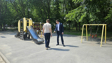 Ростов-на-Дону: сквер «Семицветик» снова обновился...