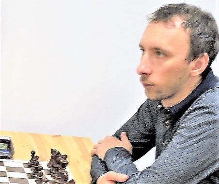 На снимке: чемпион ЮФО по рапиду Дмитрйи Елизаров