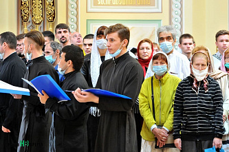 Из Ростова стартовал Южный крестный ход