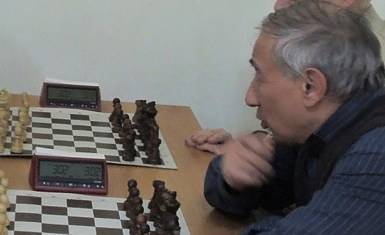 Международному мастеру- ветерану Эдуарду Лусигеновичу Хлияну срочно потребовалась помощь.!