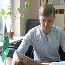 Сегодня поздравления принимает шахматный арбитр, спорторганизатор, тренер, руководитель клуба «Дебют» Всеволод Ключников