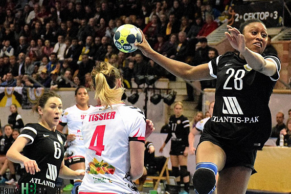 Hande hoch, «Метцинген»!