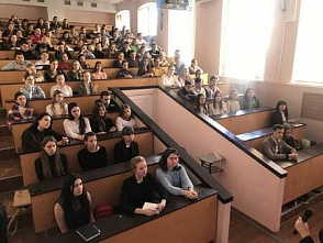Южный федеральный университет и Ростовский государственный экономический университет (РИНХ) вошли в рейтинг экономических ВУЗов SuperJob