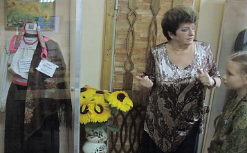 Элеонора МАНЦЫГИНА: «Учитель! Перед именем твоим позволь смиренно преклонить колени...»