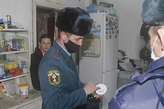 В Сальском районе система пожарного оповещения спасла многодетную семью