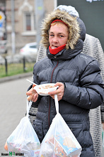 Новогодние подарки малоимущим