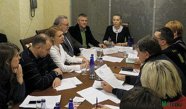 В бокале – красное, донское