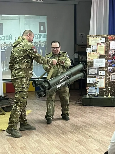 В Каменно-Бродской казачьей школе встретились со «Змеем»...