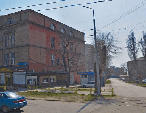 В Таганроге из-за пожара в многоэтажке эвакуировали 10 человек