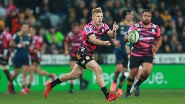 Первый массовый матч по регби в Новой Зеландии собрал более 22 тысяч болельщиков.