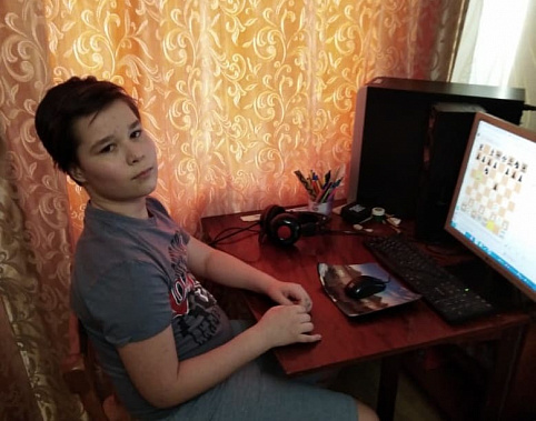 Лидер «Лиги Нвремя - 100 лет изданию» Иван Кошельник успешно выступает и на осеннем турнире  в городском шахматном клубе