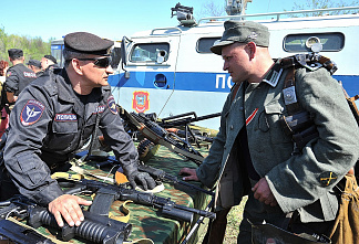 Служить закону и народу
