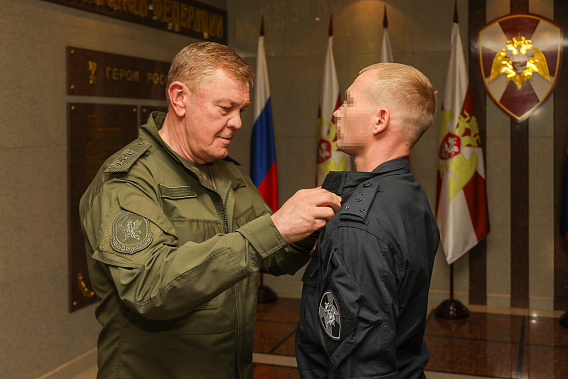 Сотрудники СОБР Управления Росгвардии по Ростовской области получили награды