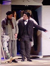 В Ростовском театре им. Максима Горького играют спектакль «Унесенные снегом»