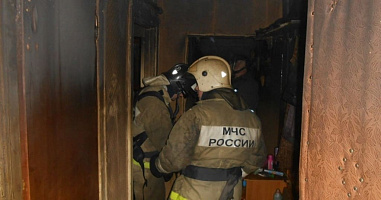 В Каменске-Шахтинском в пожаре погибли мать и сын