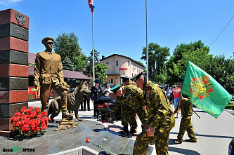 Из Сахалина на донскую землю пришло знамя победы 