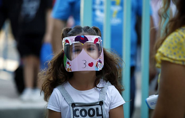 Хроники коронавируса: европейцы в спорах, россияне в депрессии, на Дону очевидный спад