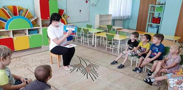 День российского флага отмечают на Дону даже в детских садах. Фото ДОУ №20 Ростова-на-Дону