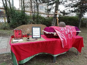 В азовском селе Пешково перезахоронили останки неизвестного бойца