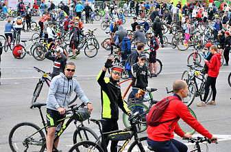 Вчера в Ростове прошел традиционный велосипедный пробег