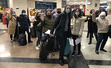 В «Артек», к «Галактике», к мечте!