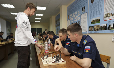 Чемпион мира по рапиду и блицу Сергей Карякин встретился с ростовчанами