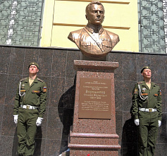 Увековечили память о  героях-полководцах