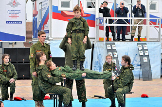 В ростовском парке «Левобережный» прошли показательные выступления военных