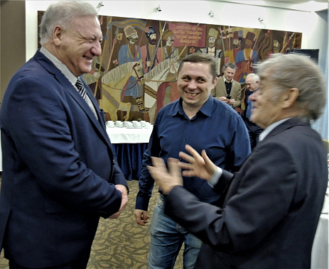 Международный гроссмейстер Николай Пушков, арбитр мастер ФИДЕ Иван Кисляков и международный мастер Александр Захаров