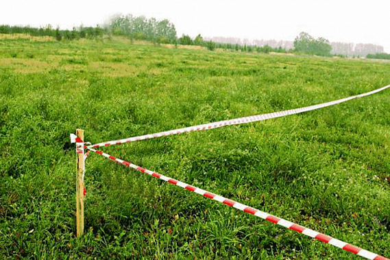 Азовский полицейский попался на мошенничестве с землей