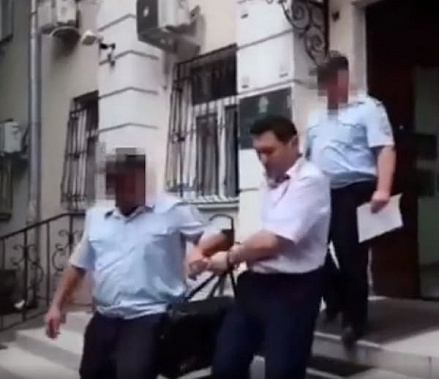 Первого замначальника СКЖД подозревают в получении крупной взятки